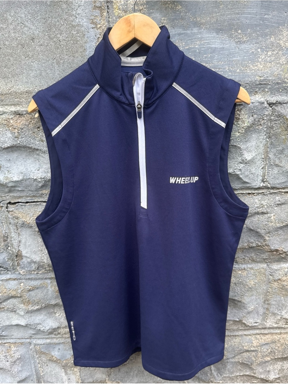 Zero Restriction L1017 Performance Golf Vest Men’s Sz Medium Blue 1/4 Zip